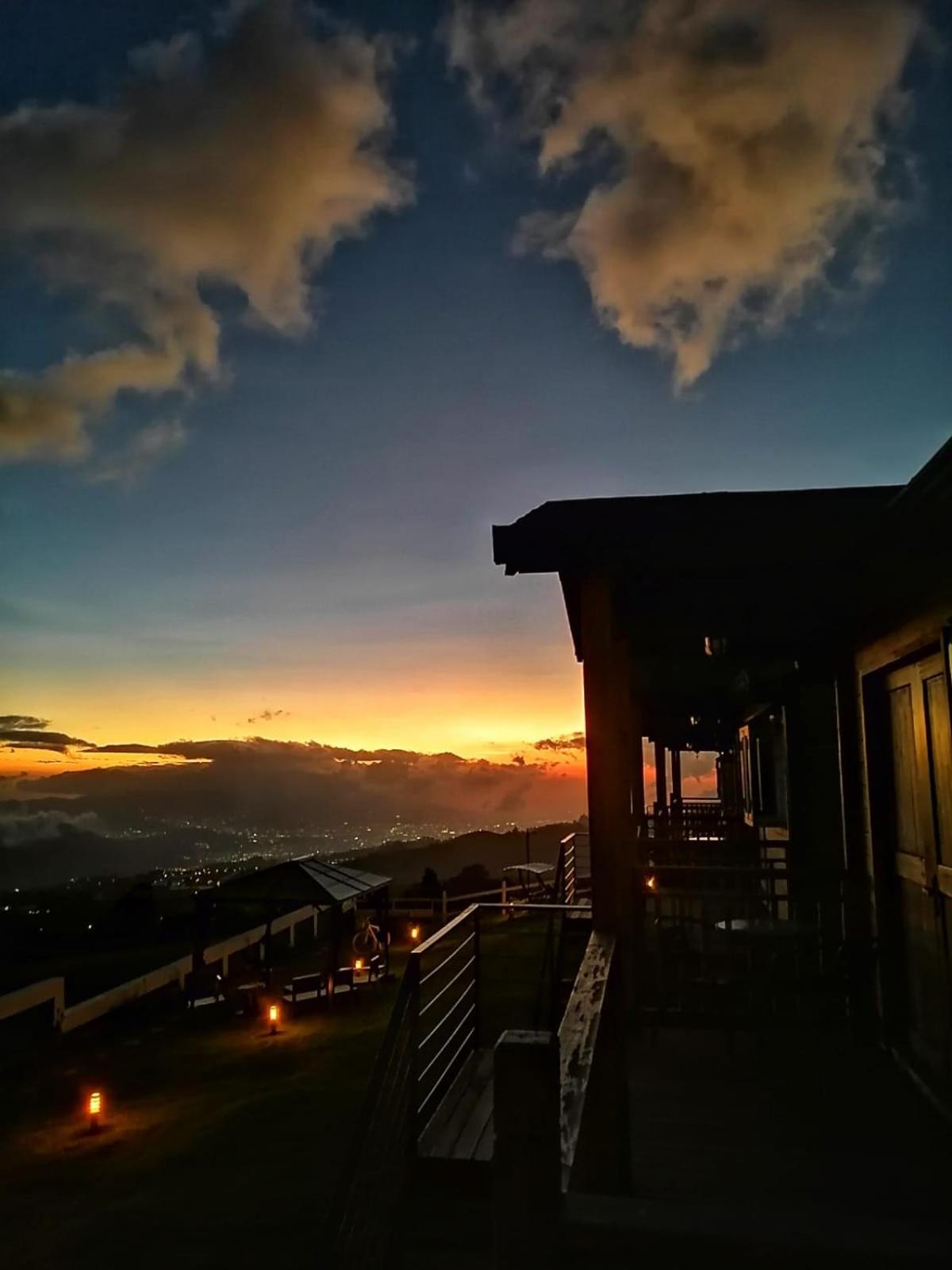 Hotel Cabanas Y Mirador Secret Garden Cr 카르타고 외부 사진